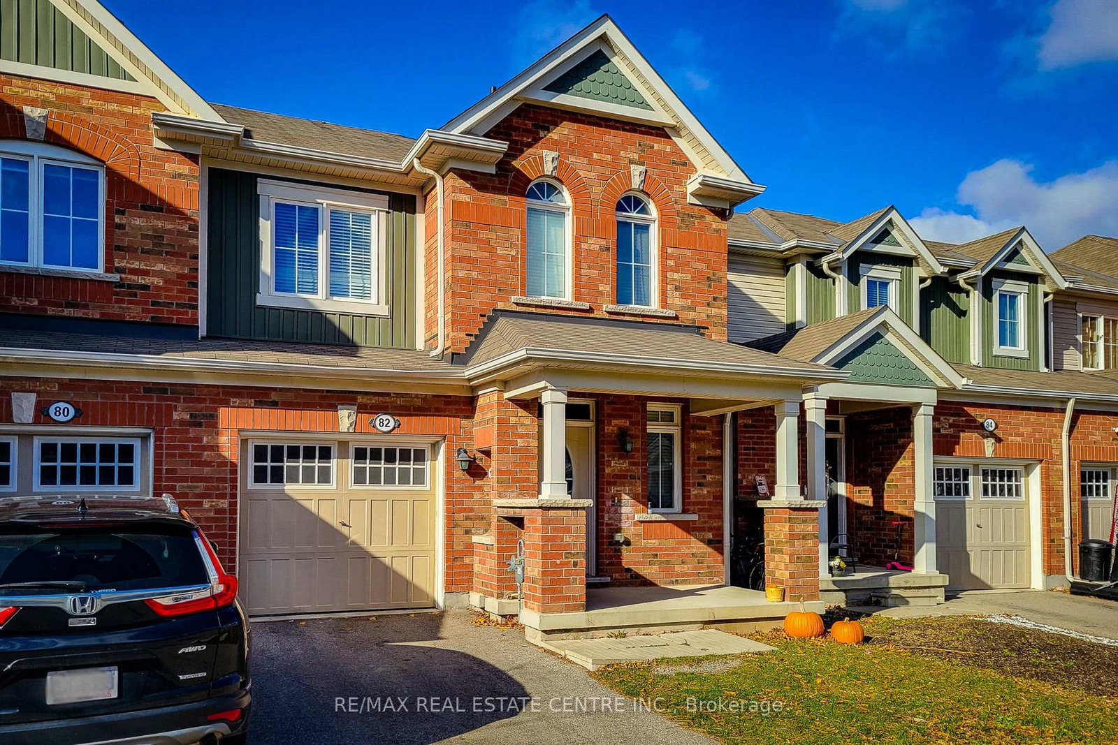 82-reichert-court-milton-ontario-w12884830