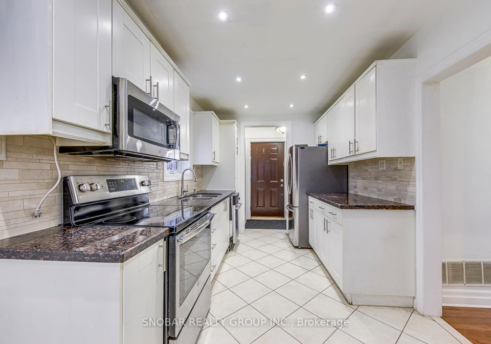 31-genthorn-avenue-etobicoke-ontario-w12885252