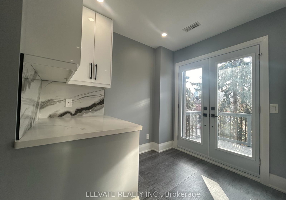 25-dorval-road-n-toronto-ontario-w12885264