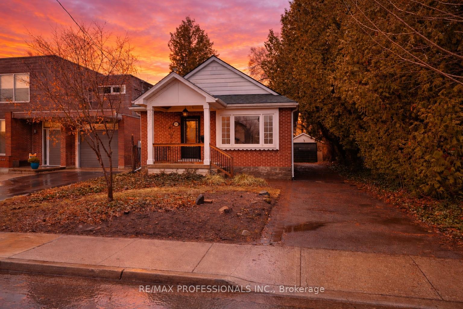 370-delaware-avenue-burlington-ontario-w12885368
