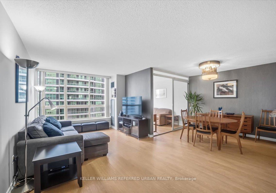 55-elm-drive-w-mississauga-ontario-w12885612