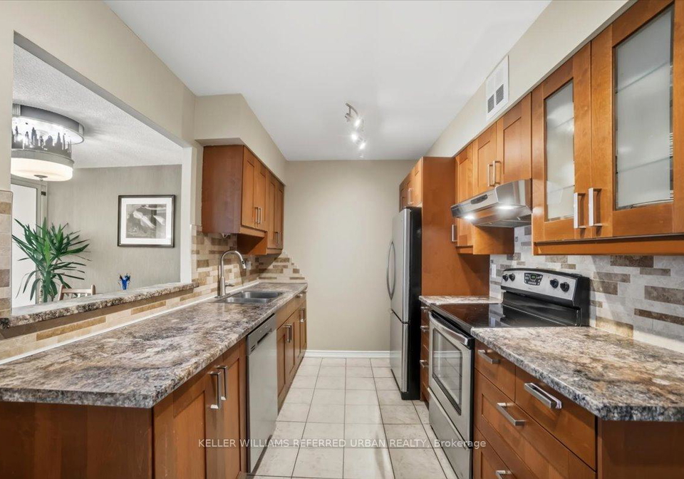 55-elm-drive-w-mississauga-ontario-w12885612
