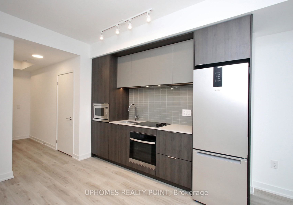 395-square-one-drive-mississauga-ontario-w12885726