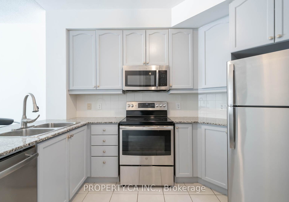 90-absolute-avenue-mississauga-ontario-w12885950