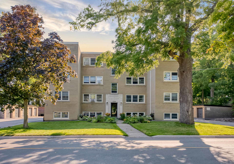 288-reynolds-street-oakville-ontario-w12886010