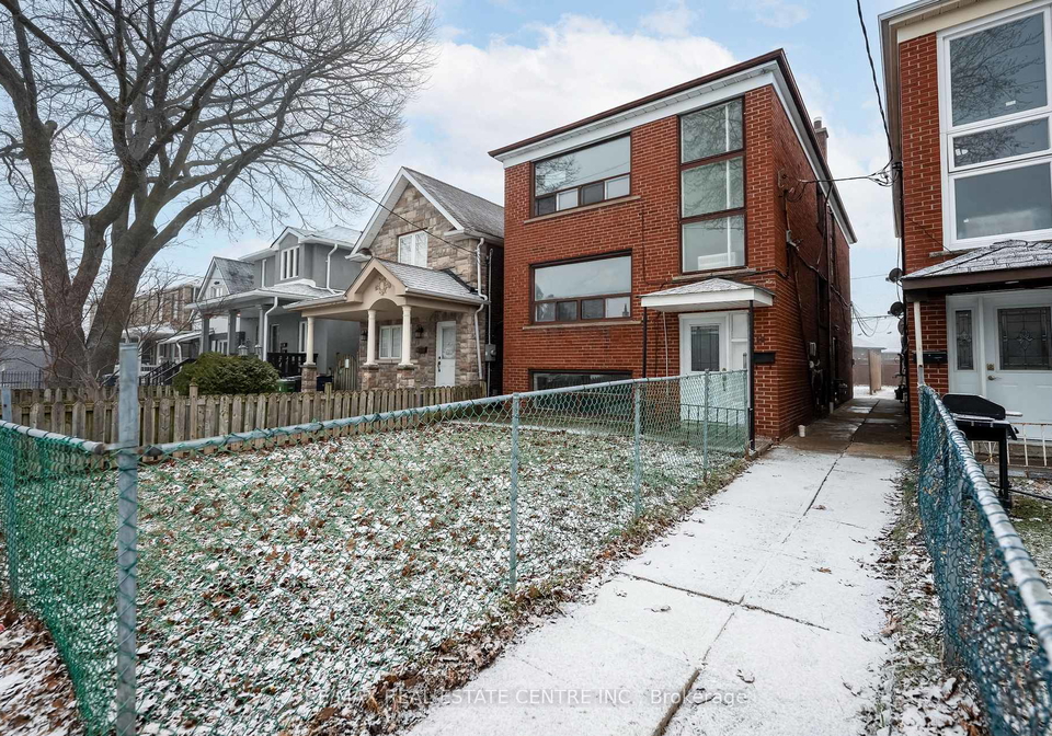 10-lapp-street-toronto-ontario-w12886032