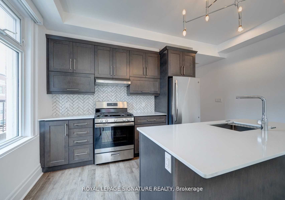 1-lansdowne-avenue-toronto-ontario-w12886214