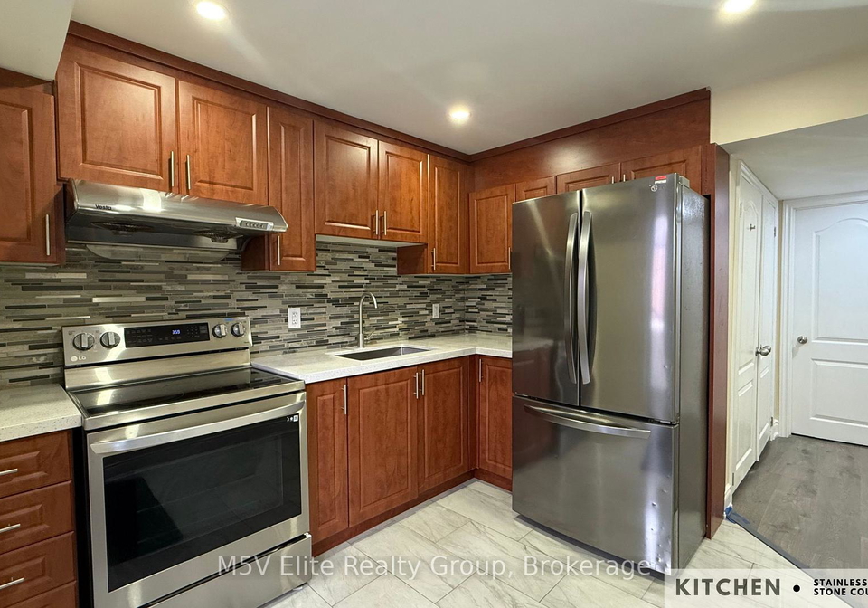 140-queen-mary-drive-brampton-ontario-w12886302