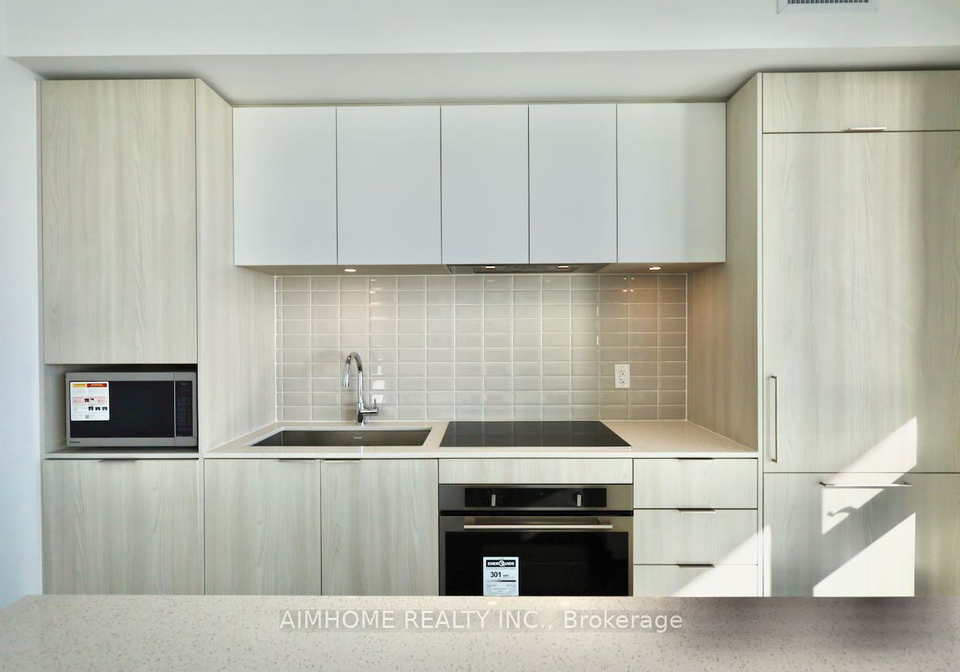70-annie-craig-drive-etobicoke-ontario-w12886354