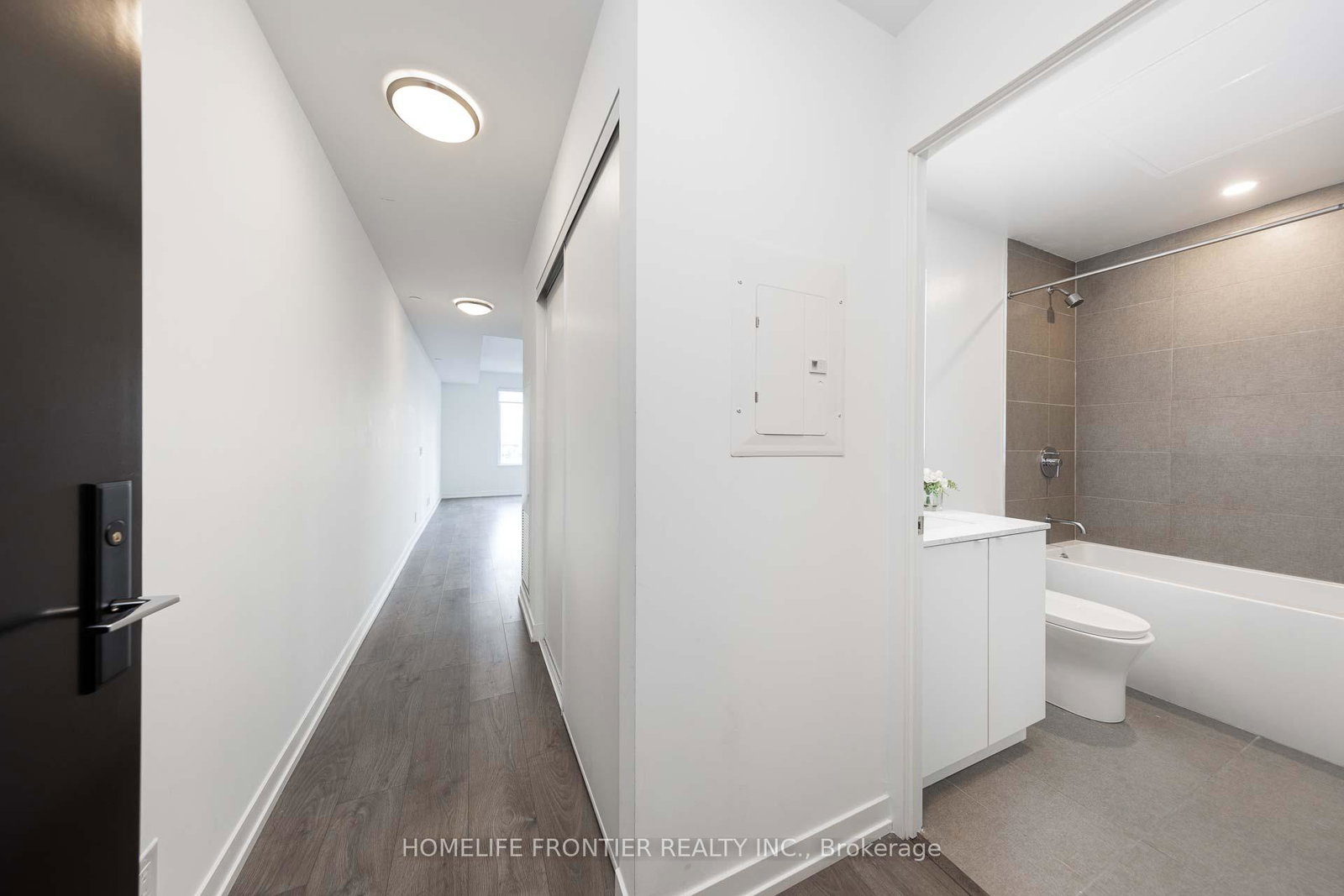270-dufferin-street-toronto-ontario-w12886676