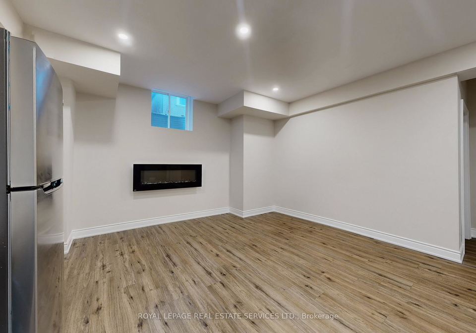 3359-post-road-oakville-ontario-w12886922