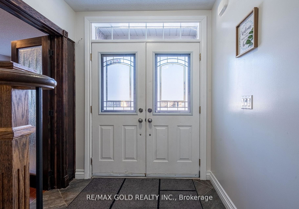 32-courtsfield-crescent-brampton-ontario-w12887088