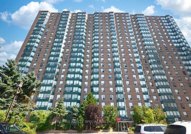 135-hillcrest-avenue-mississauga-ontario-w12887526