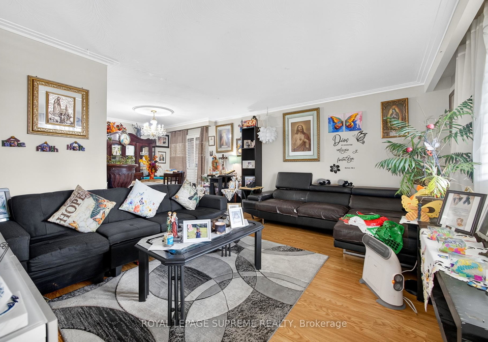 50-wheelwright-crescent-york-ontario-w12887542