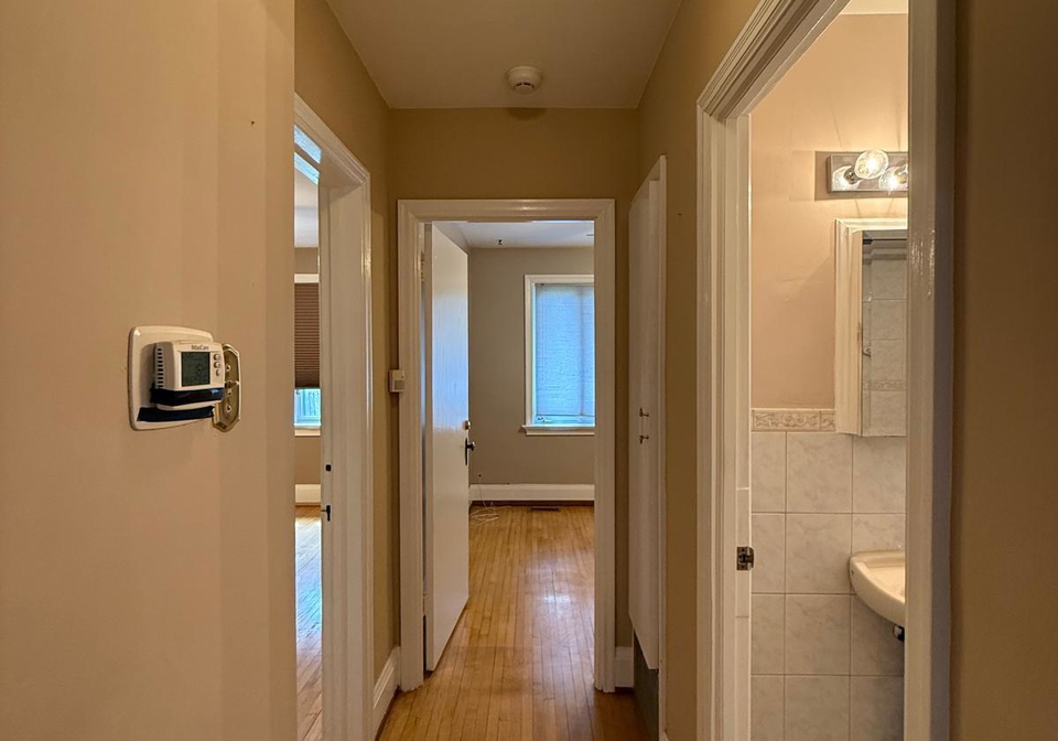 12-monkton-avenue-etobicoke-ontario-w12887570