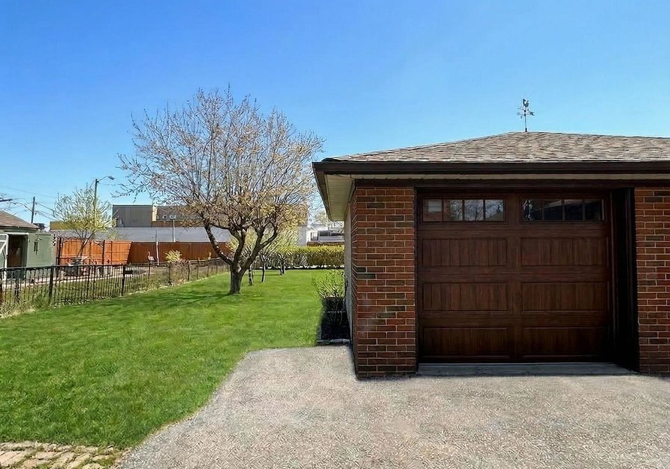 15-arrowsmith-avenue-north-york-ontario-w12887720