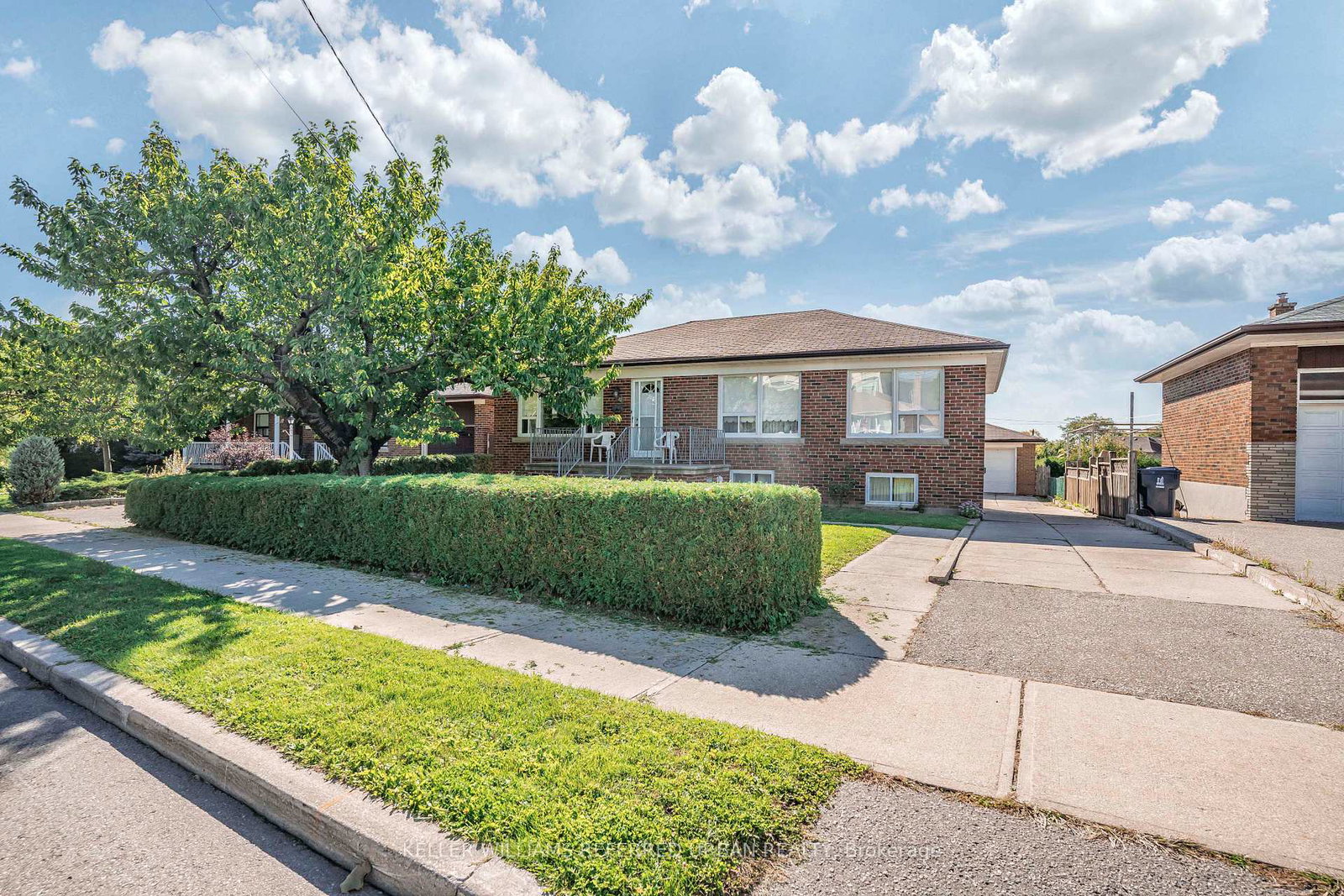 12-erie-street-north-york-ontario-w12887914