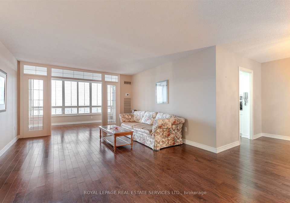1300-islington-avenue-etobicoke-ontario-w12888234