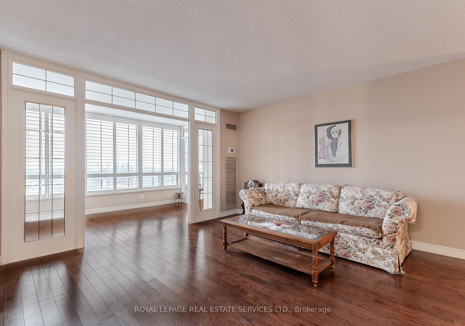 1300-islington-avenue-etobicoke-ontario-w12888234