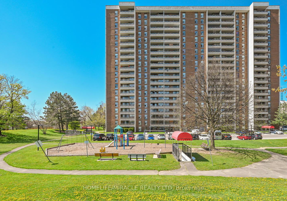 4-kings-cross-road-brampton-ontario-w12888312