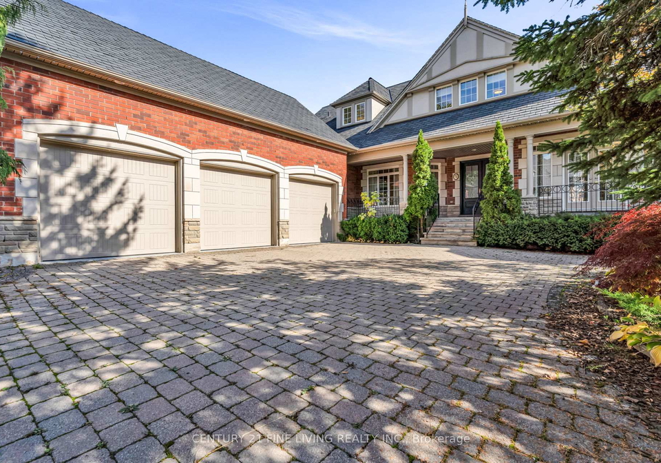 5-classic-drive-brampton-ontario-w12889220