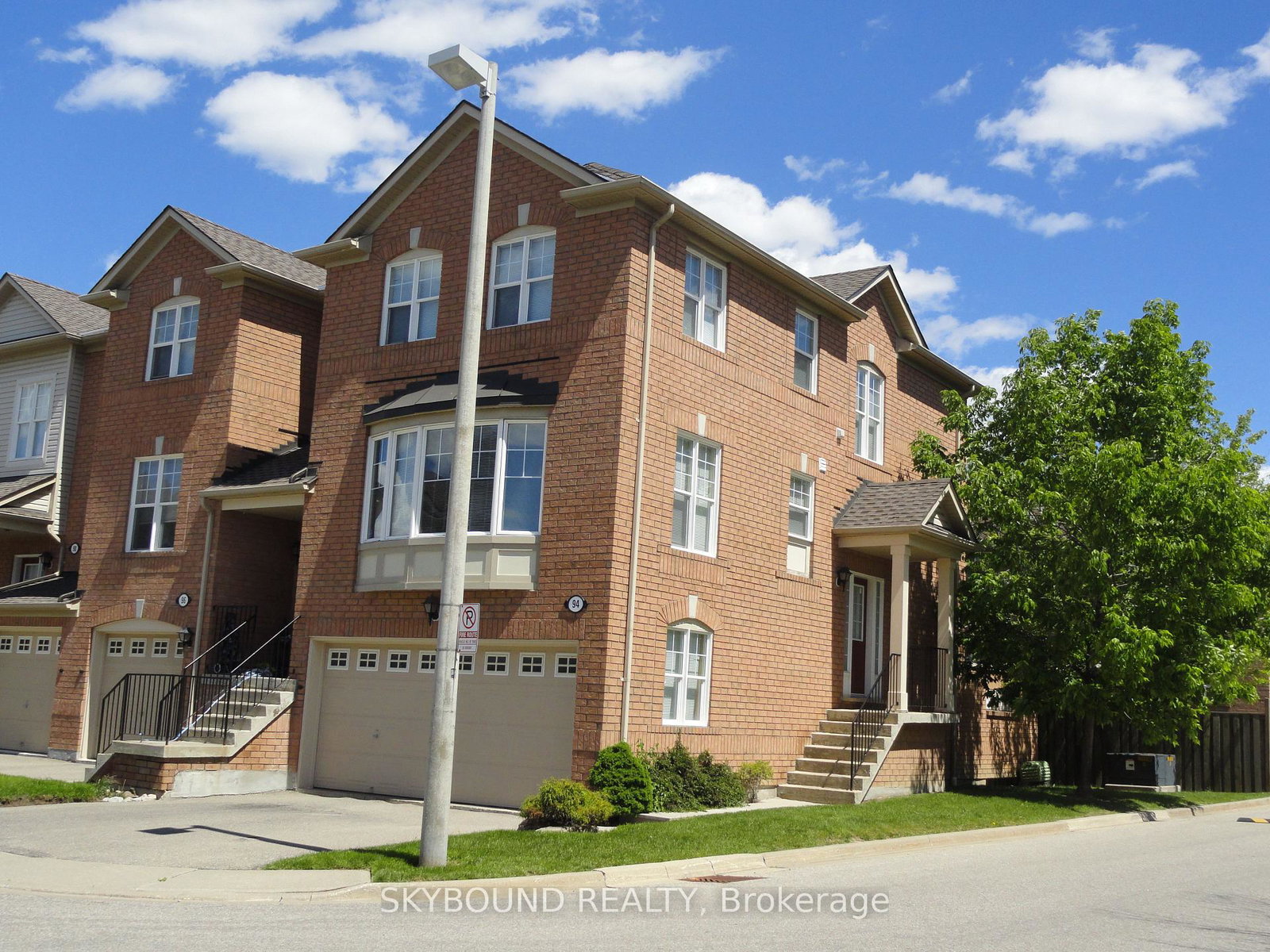 5980-whitehorn-avenue-mississauga-ontario-w12889744