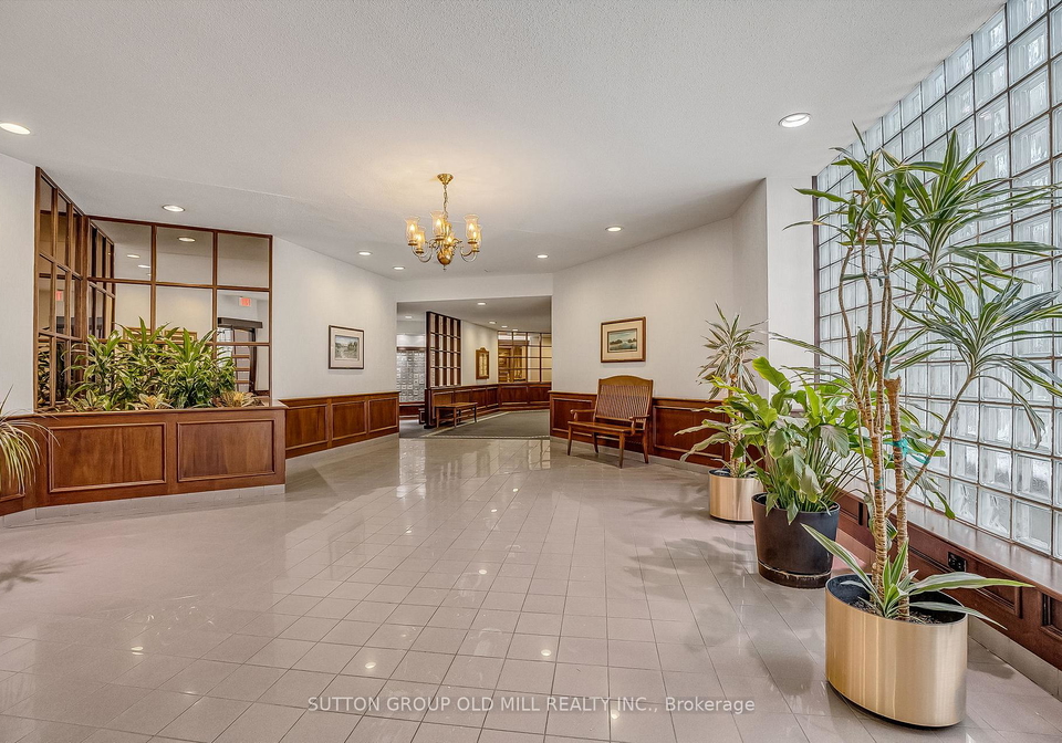 1320-islington-avenue-etobicoke-ontario-w12889844