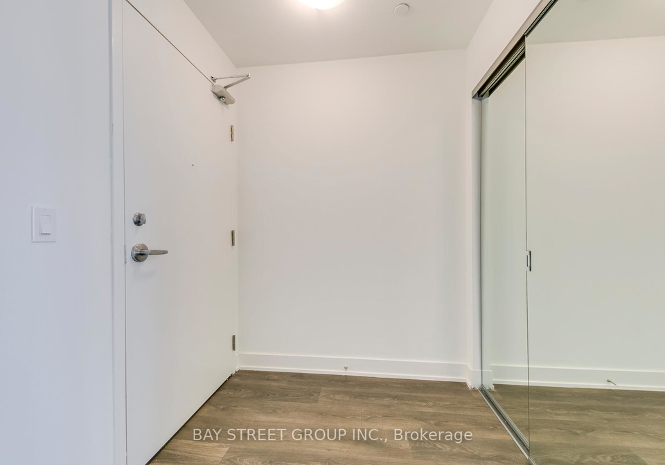 297-oak-walk-drive-oakville-ontario-w12889952