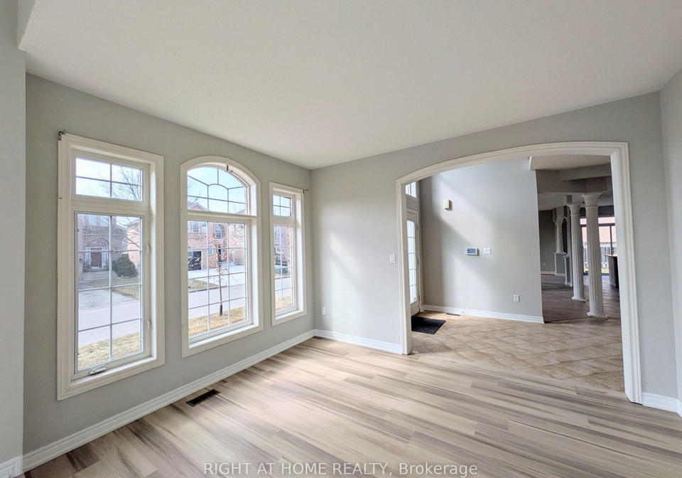 387-grovehill-road-oakville-ontario-w12889966