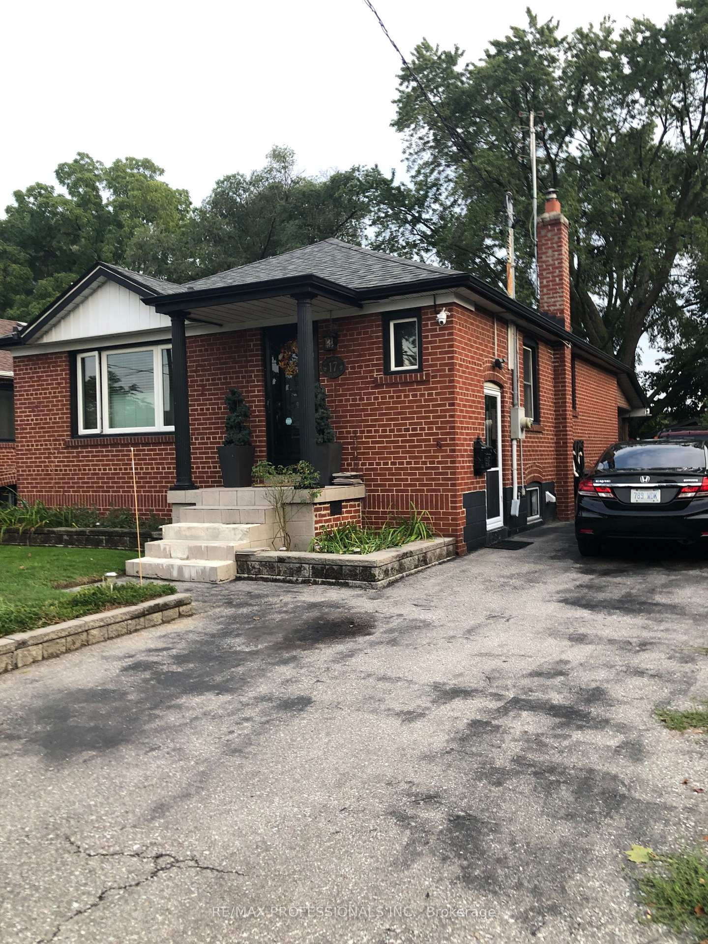 17-silvercrest-avenue-etobicoke-ontario-w12890186