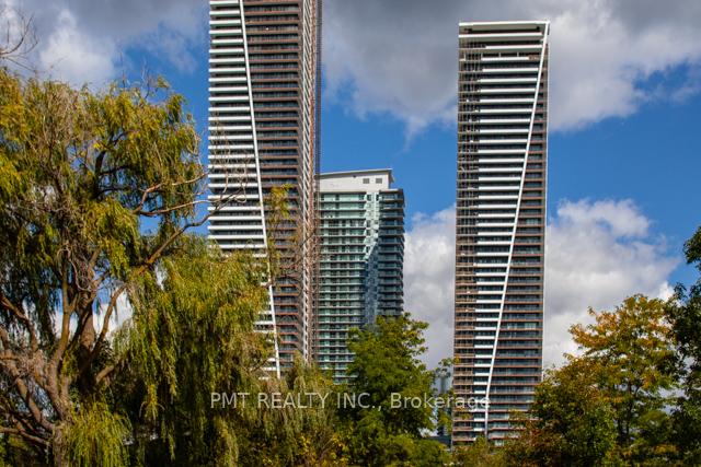 30-shore-breeze-drive-etobicoke-ontario-w12890222