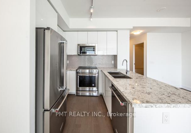 30-shore-breeze-drive-etobicoke-ontario-w12890222