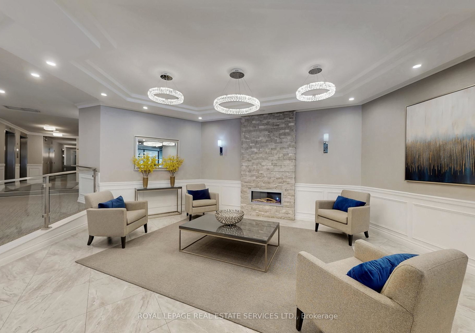 1300-bloor-street-mississauga-ontario-w12890344