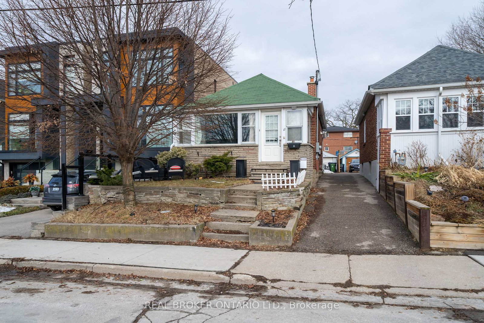 12-villa-road-etobicoke-ontario-w12890418