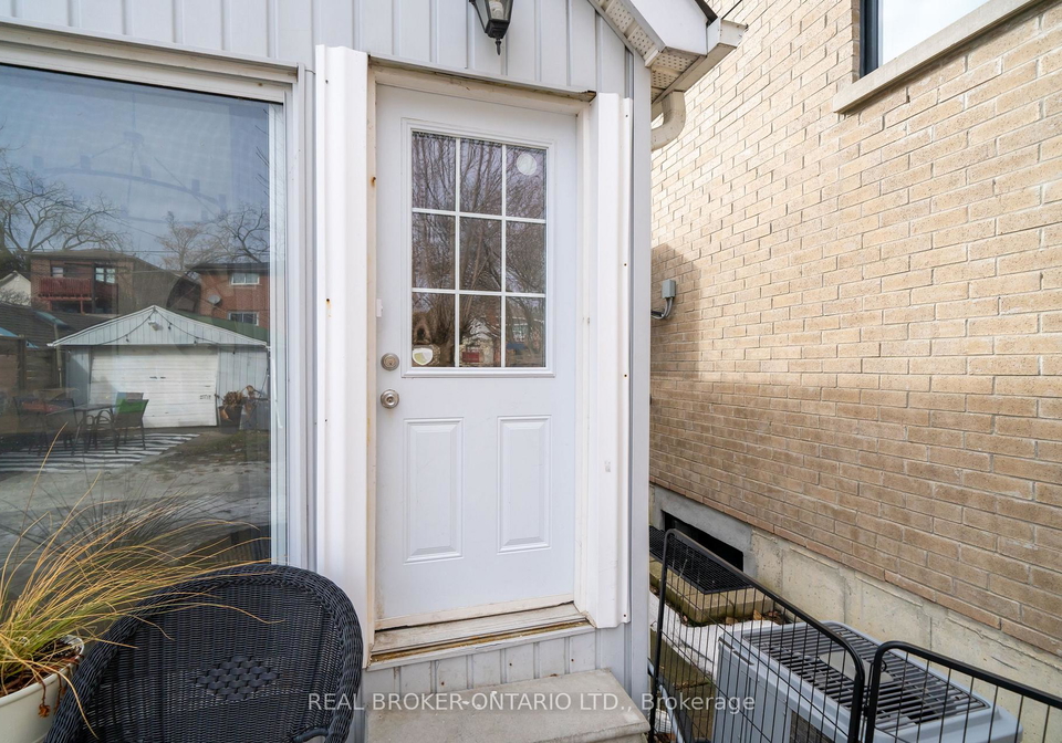 12-villa-road-etobicoke-ontario-w12890418