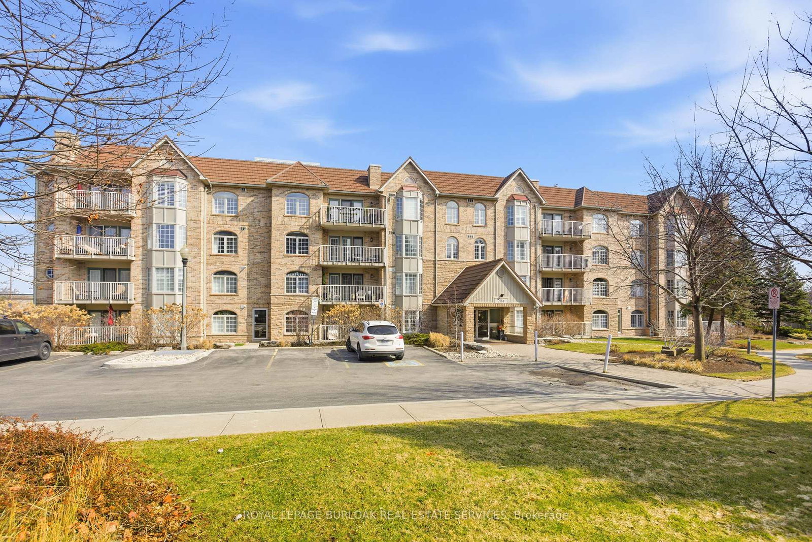 216-plains-road-w-burlington-ontario-w12891268