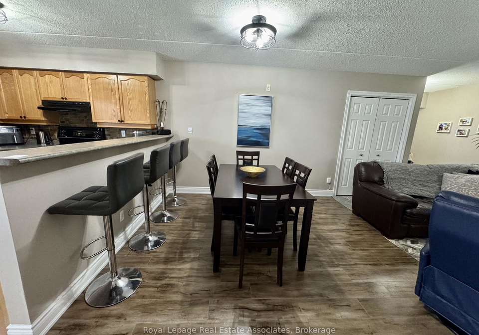 1460-bishops-gate-oakville-ontario-w12891808