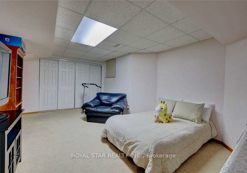 5223-tagish-court-mississauga-ontario-w12892238
