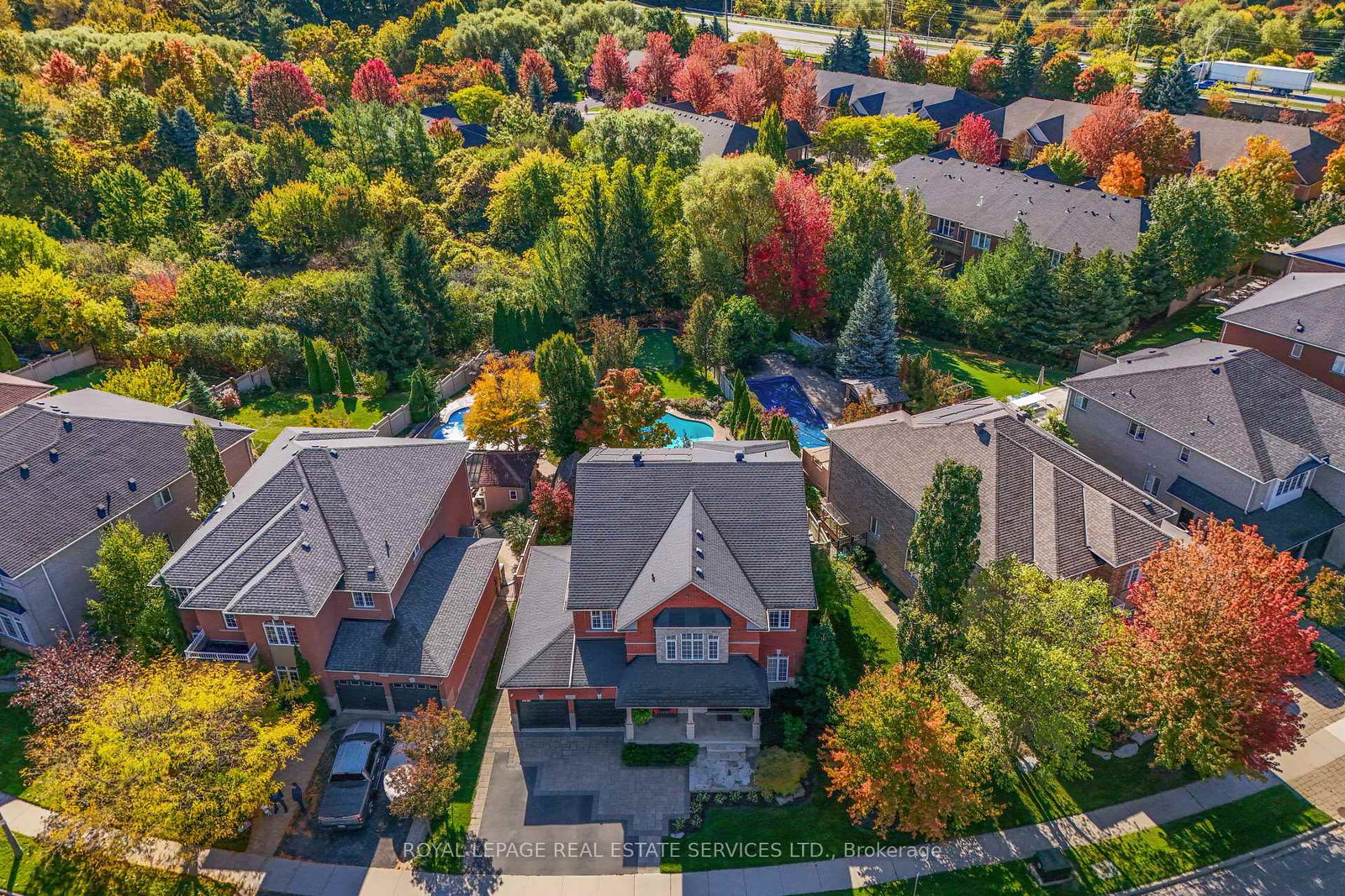 2530-hemmford-drive-oakville-ontario-w12892326