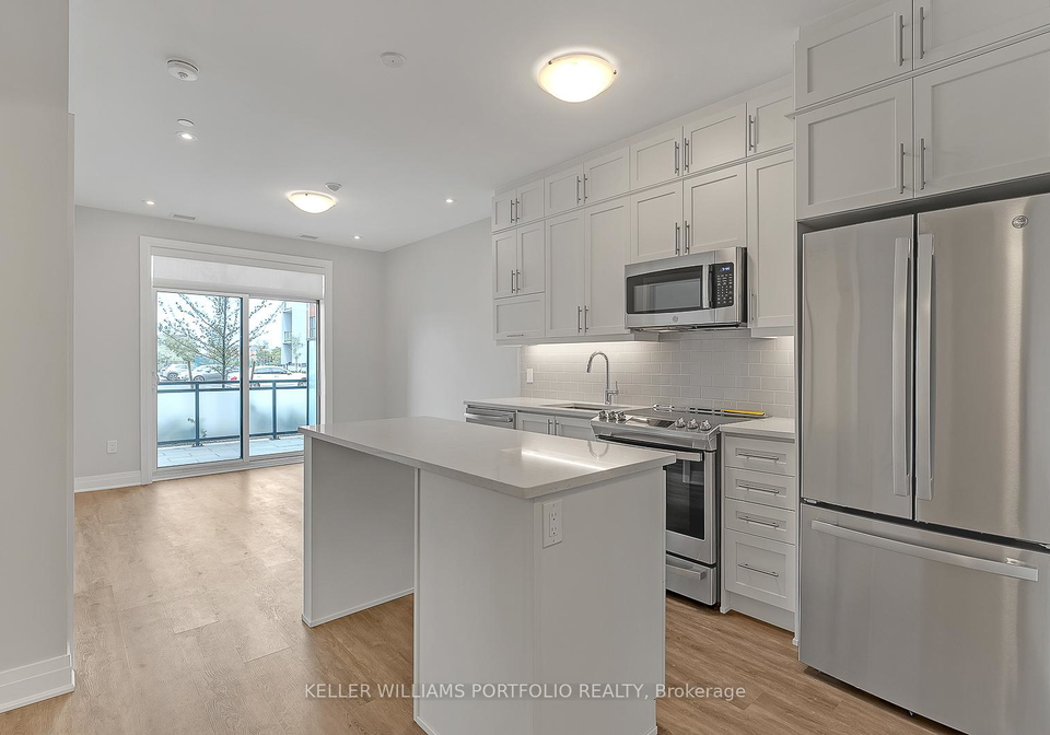 95-dundas-street-w-oakville-ontario-w12892636