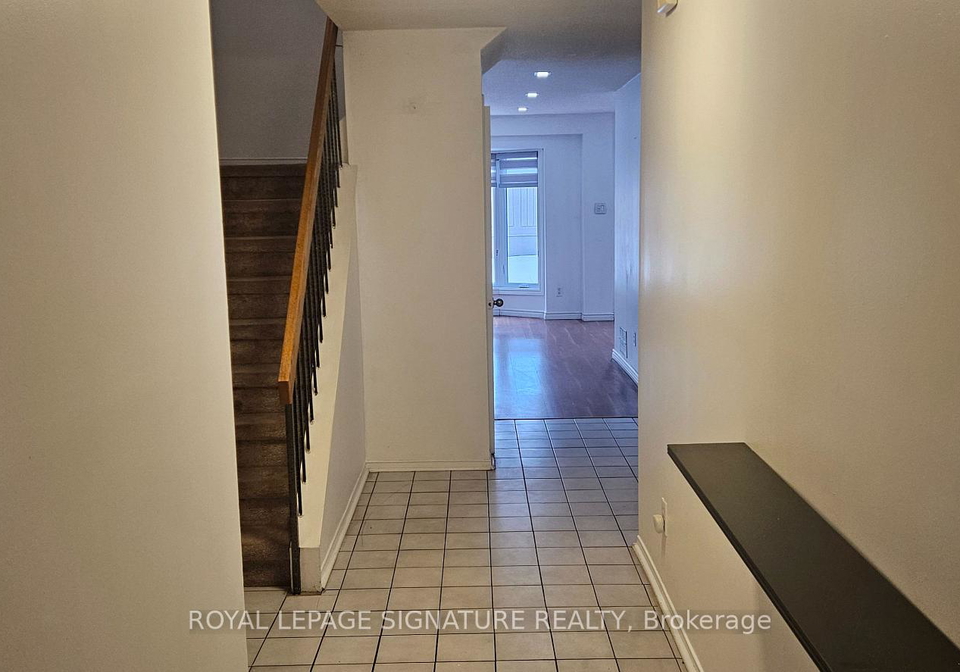 1039-cedarglen-gate-mississauga-ontario-w12893050