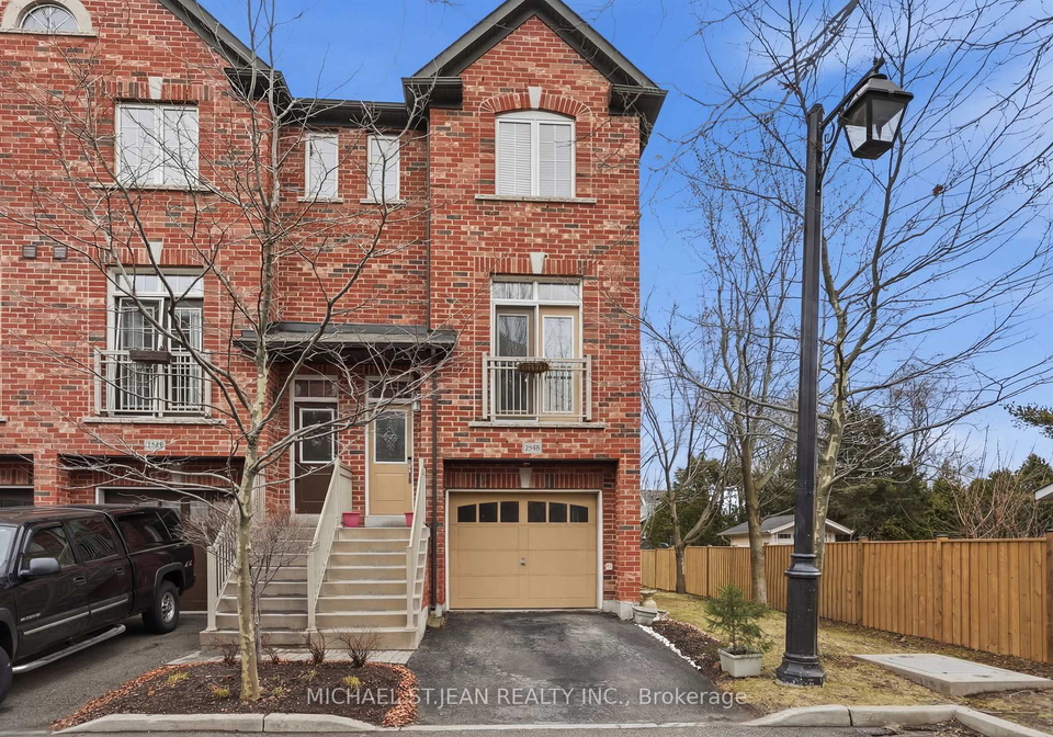 2358-treversh-common-burlington-ontario-w12893496