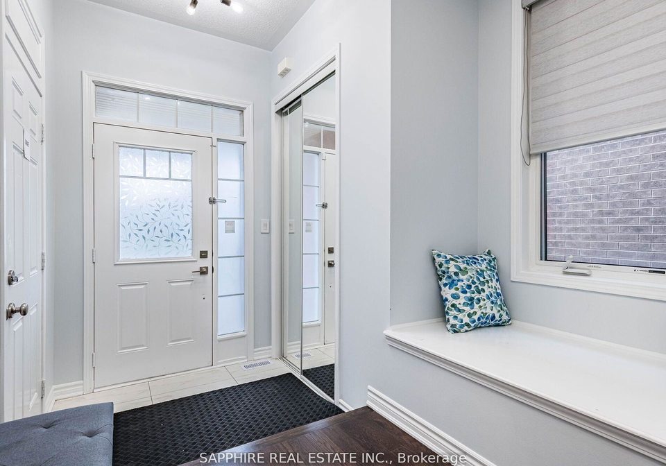 325-trudeau-upstairs-drive-milton-ontario-w12893580