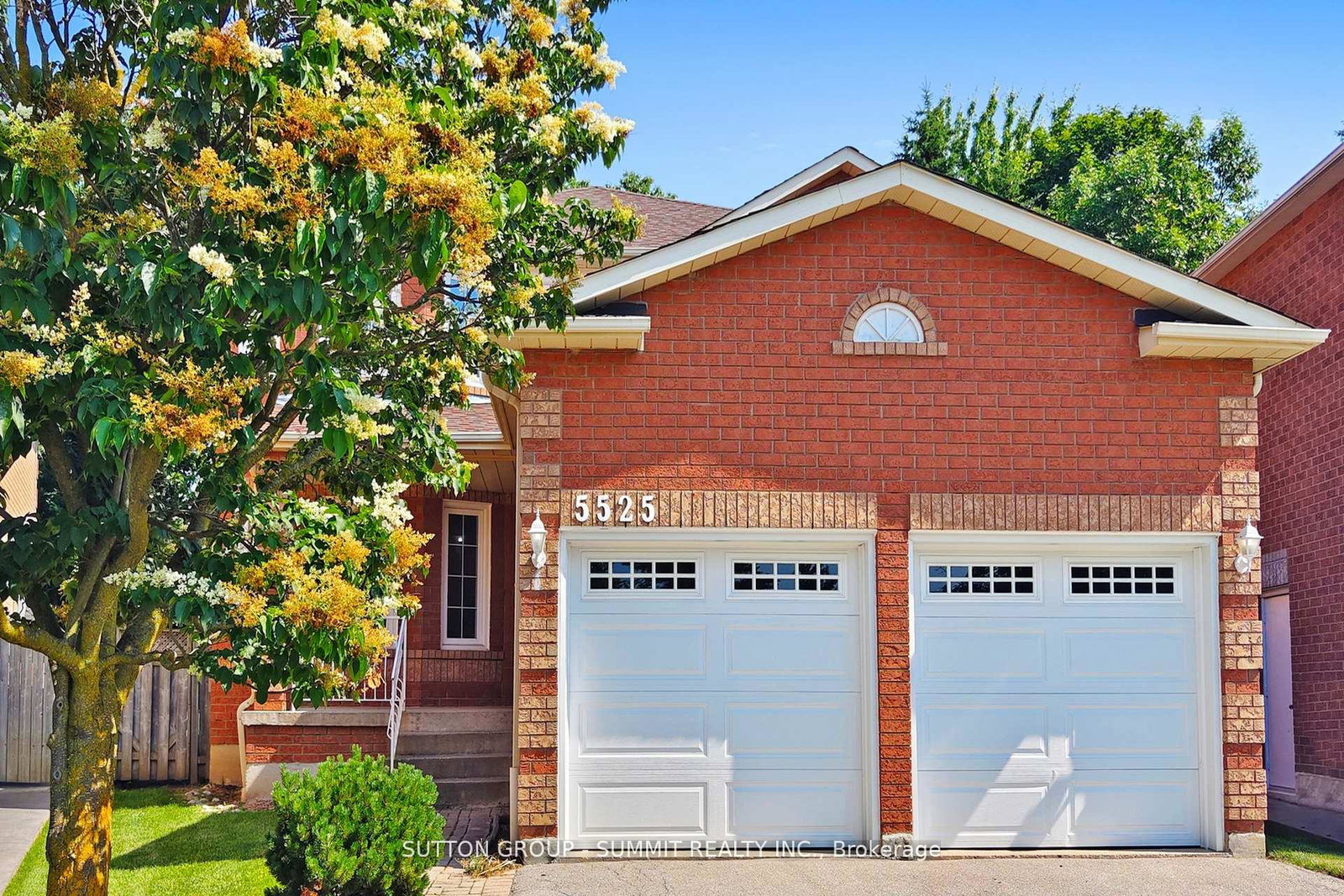 5525-fleur-de-lis-mississauga-ontario-w12893820