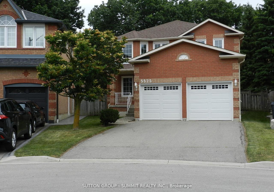 5525-fleur-de-lis-mississauga-ontario-w12893820