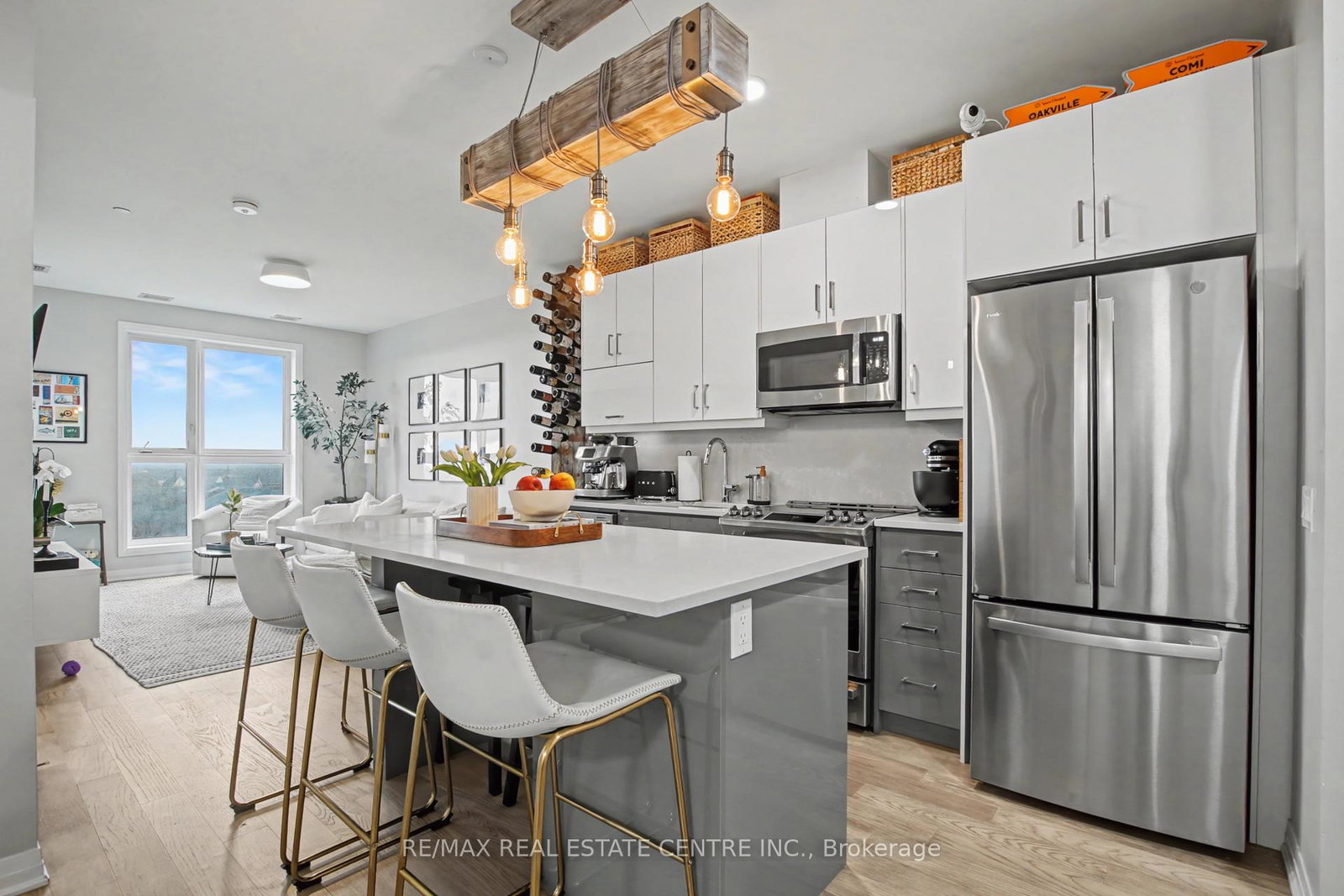 95-dundas-street-w-oakville-ontario-w12893834