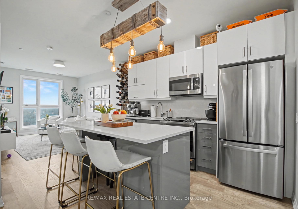 95-dundas-street-w-oakville-ontario-w12893834