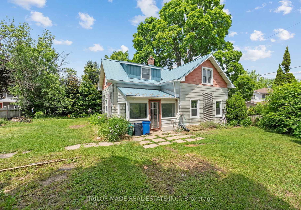 18-amanda-street-orangeville-ontario-w12893952
