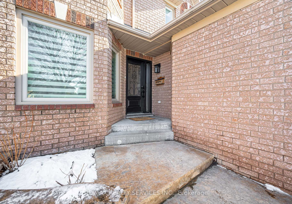 824-drysdale-drive-mississauga-ontario-w12894384