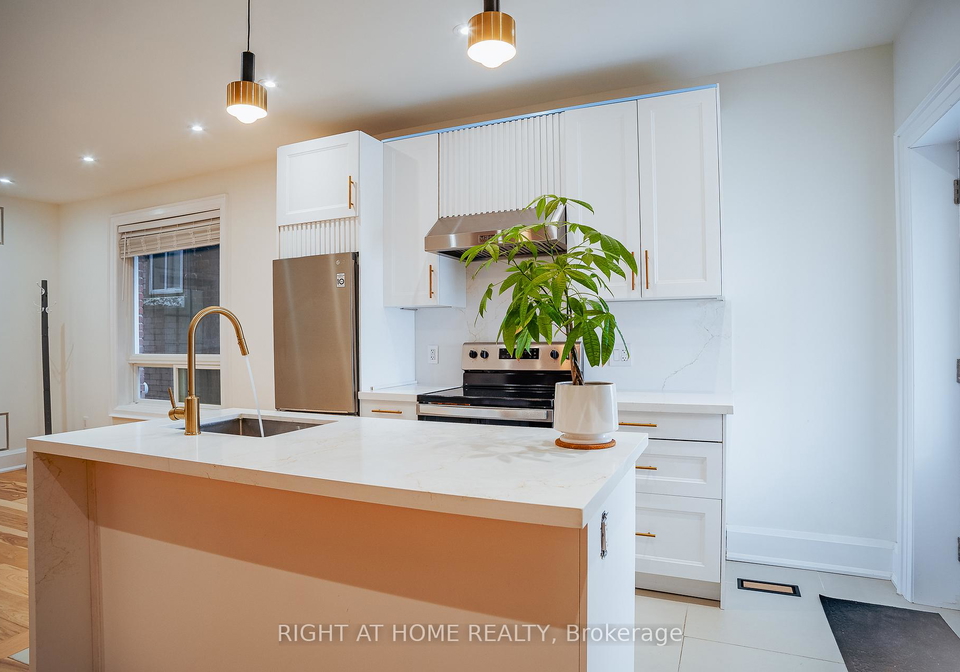39-sellers-avenue-toronto-ontario-w12894386